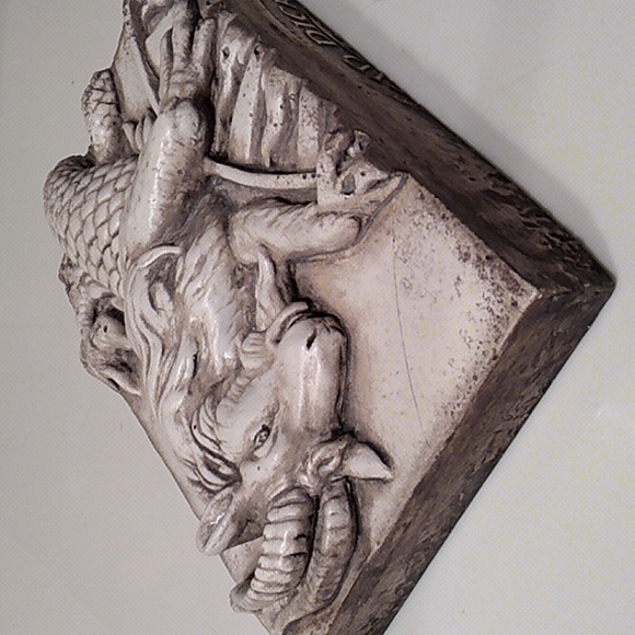 Sid Dickens Z-01 "Capricorn" Zodiac *Rare & Retired* - Picture 5 of 9